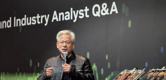 中国需求！英伟达追单 30万片 H20 芯片！